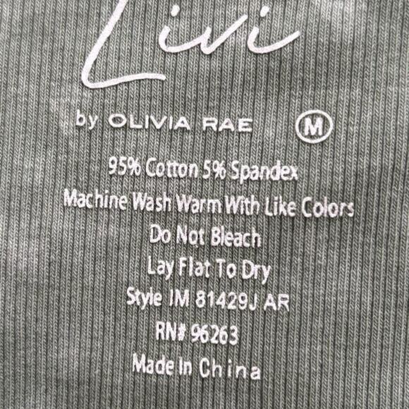 A cropped short sleeve ribbed t shirt - Picture 3 of 3